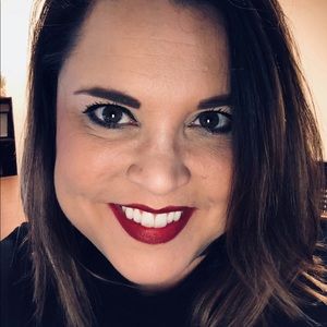 Meet your Posher, Heidi